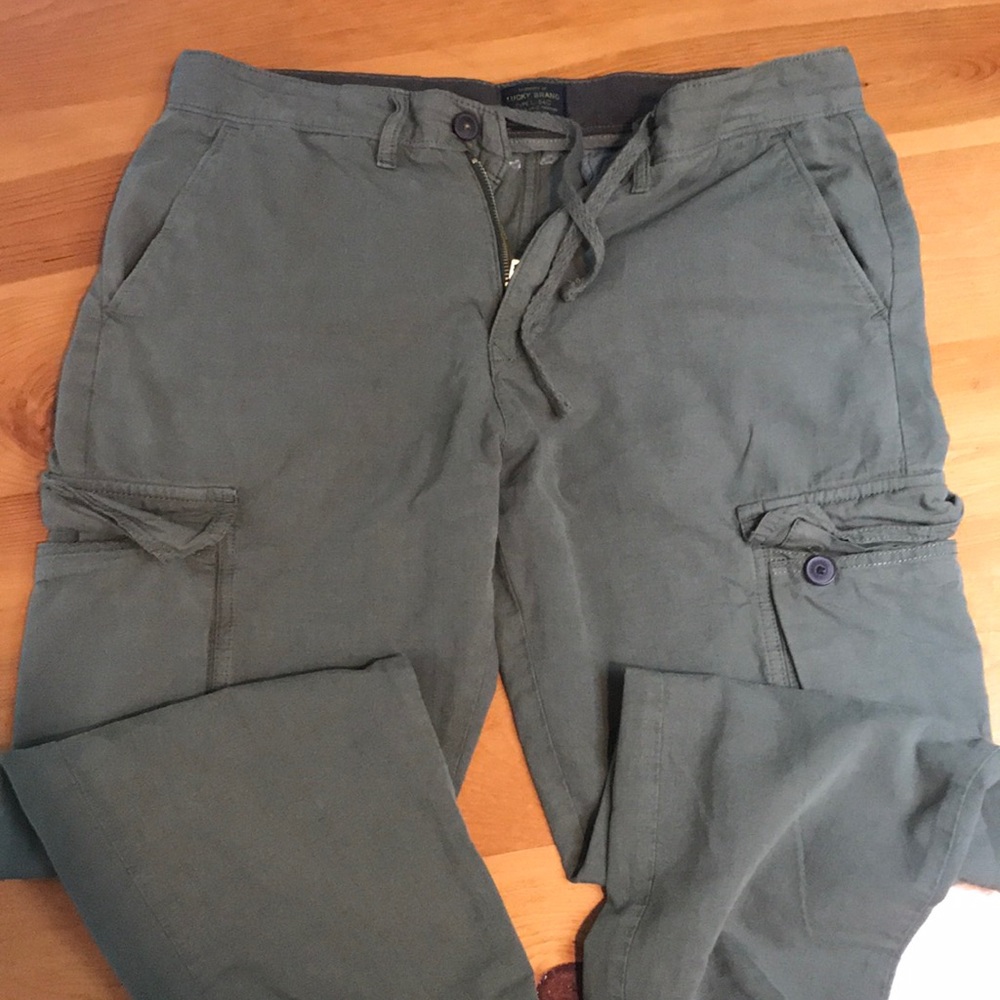Military cargo pants